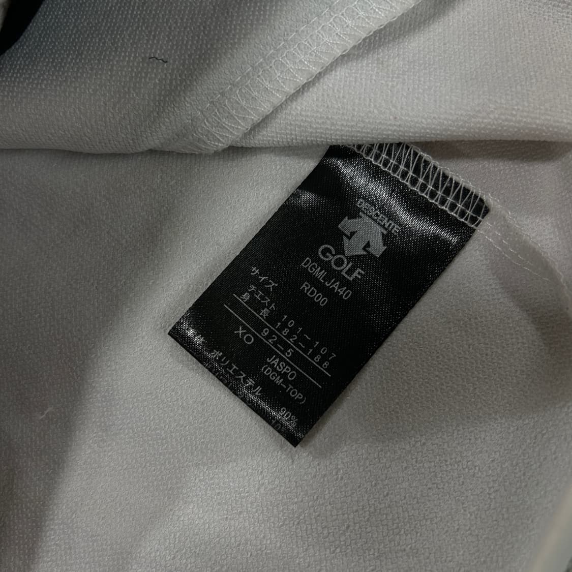 데상트 골프웨어 바람막이  상품이미지3