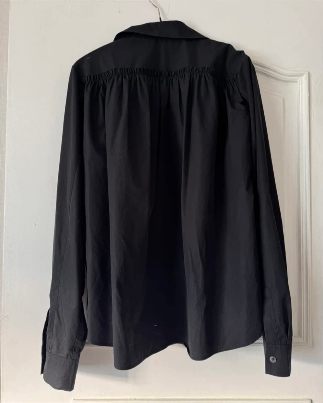 BOURIE-Black round collar gathered blous 상품이미지2