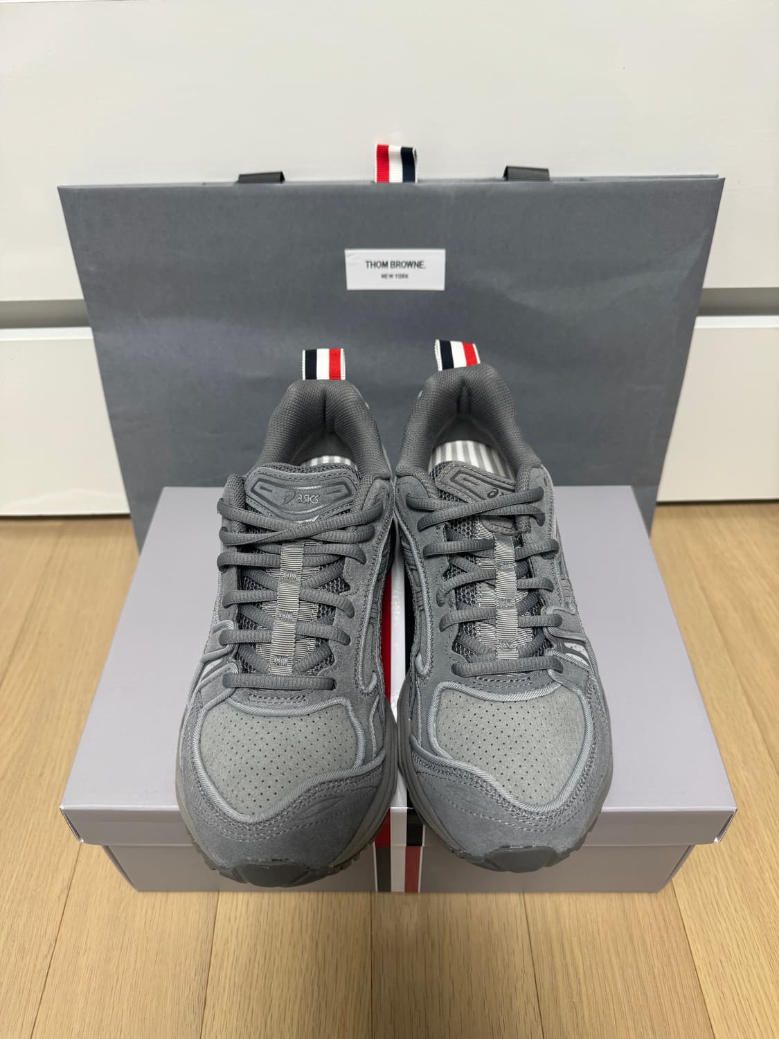 톰브라운 아식스 젤카야노14 그레이 250 상품이미지1