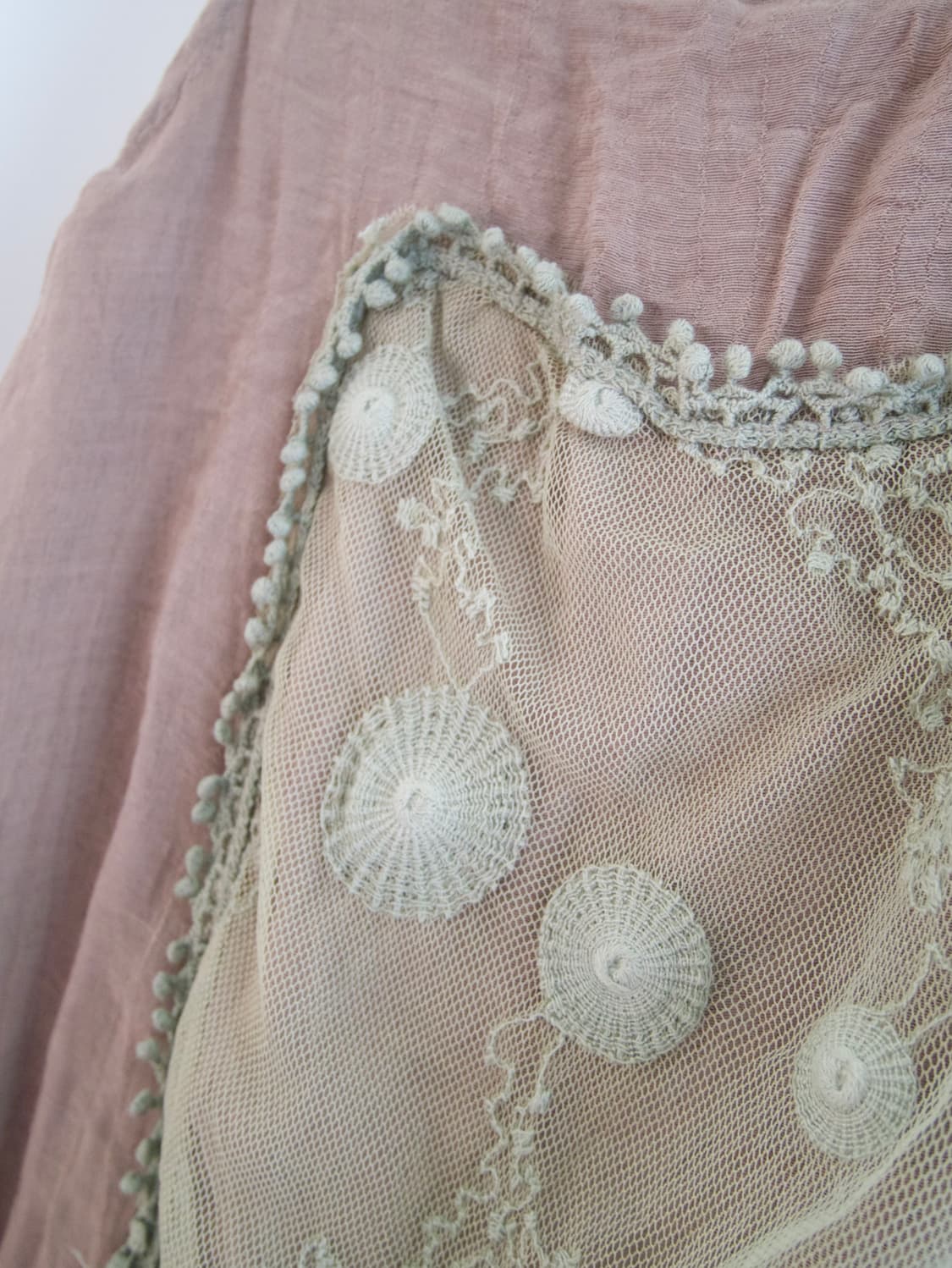 embossing mash layered dress- 상품이미지5