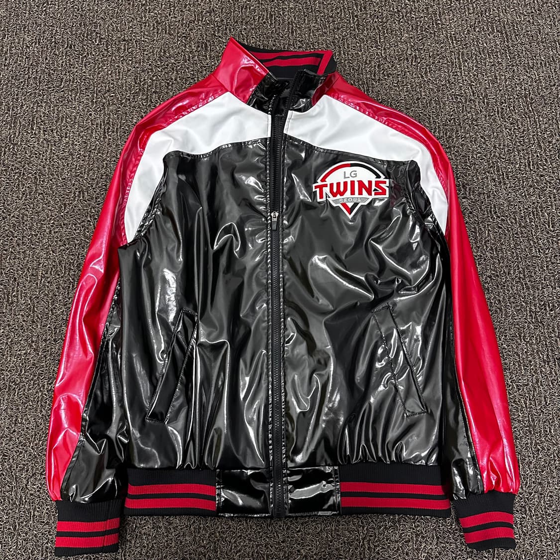 LG 트윈스 야구 유니폼 유광 점퍼 블랙 105(XL) 상품이미지1