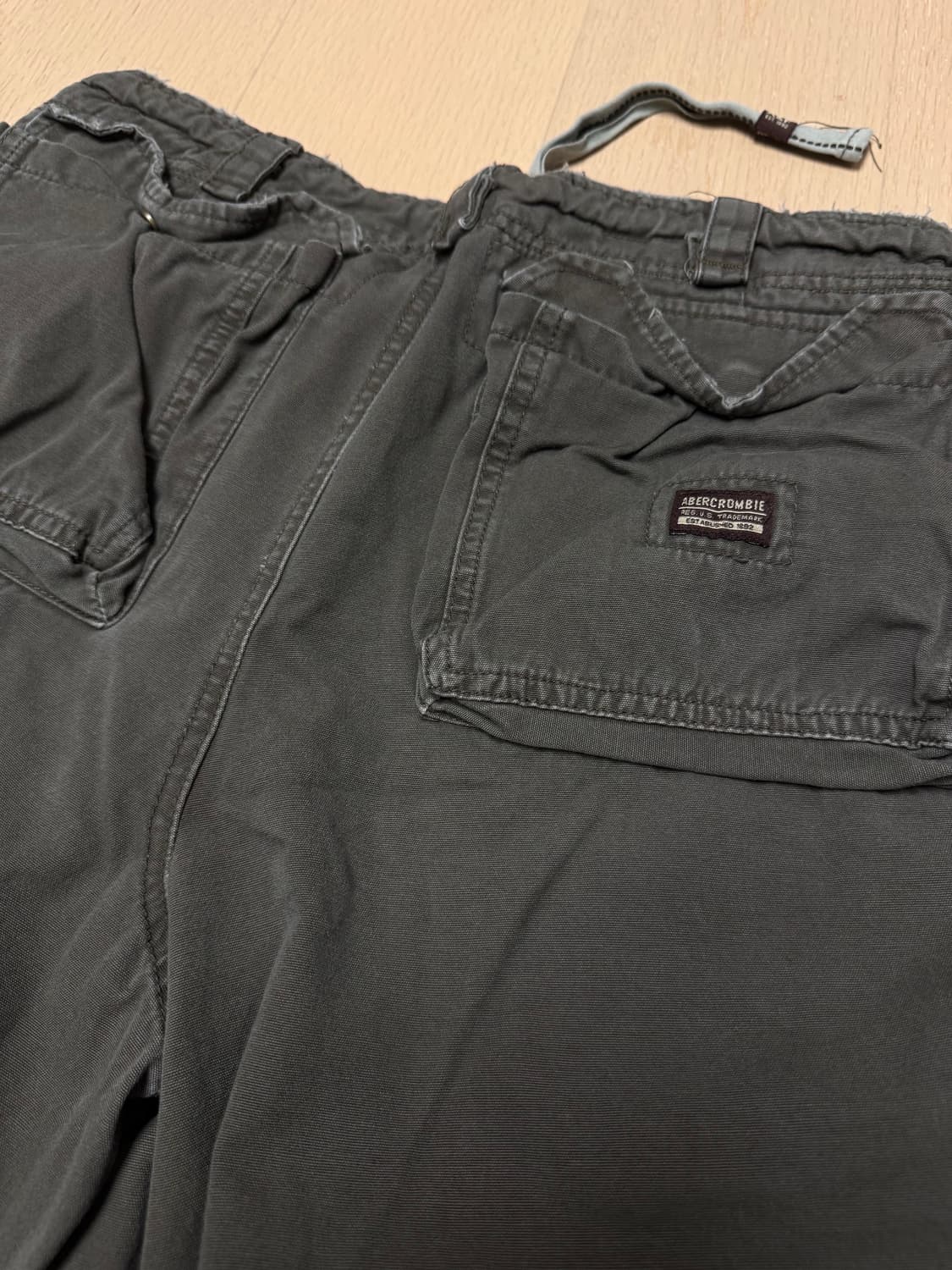 아베크롬비 빈티지 워싱 카키색 와이드 카고 팬츠 상품이미지5
