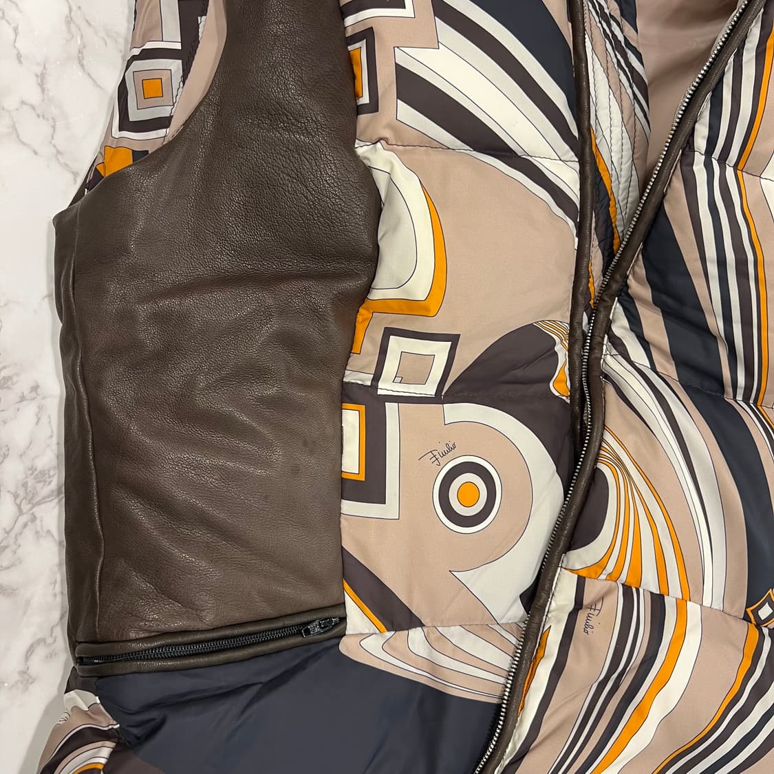 EMILIO PUCCI 에밀리오 푸치 패딩 베스트 상품이미지10