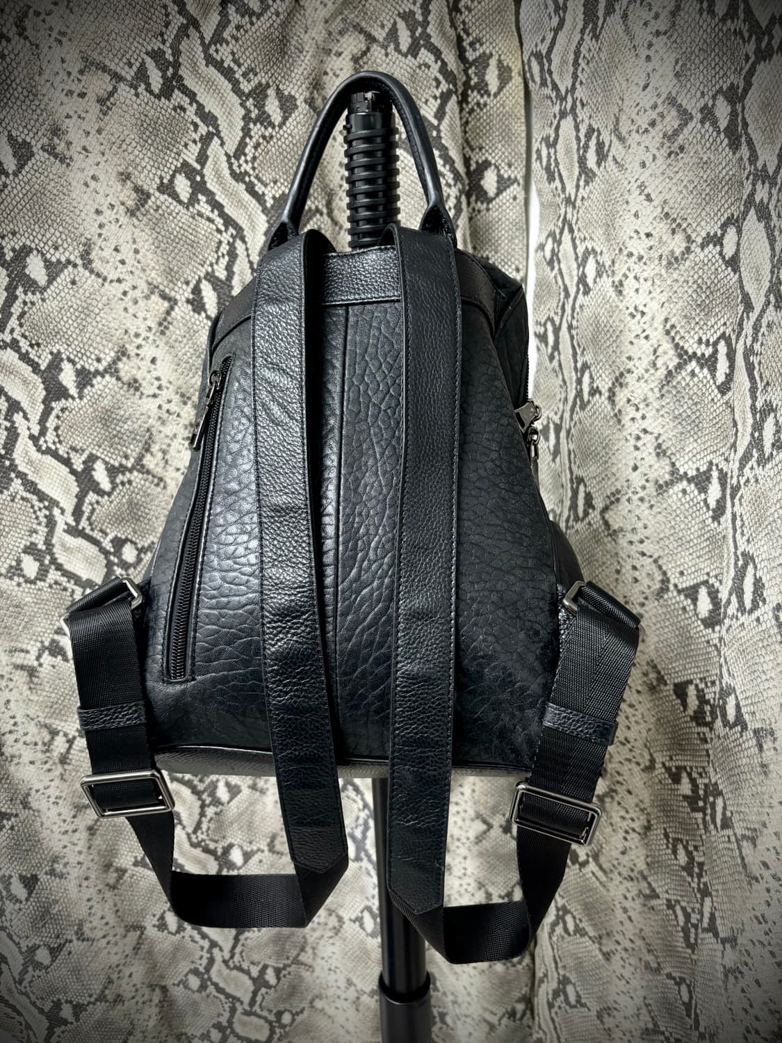 [Minimal Y2K] Cubic Logo Detail Leather  상품이미지6