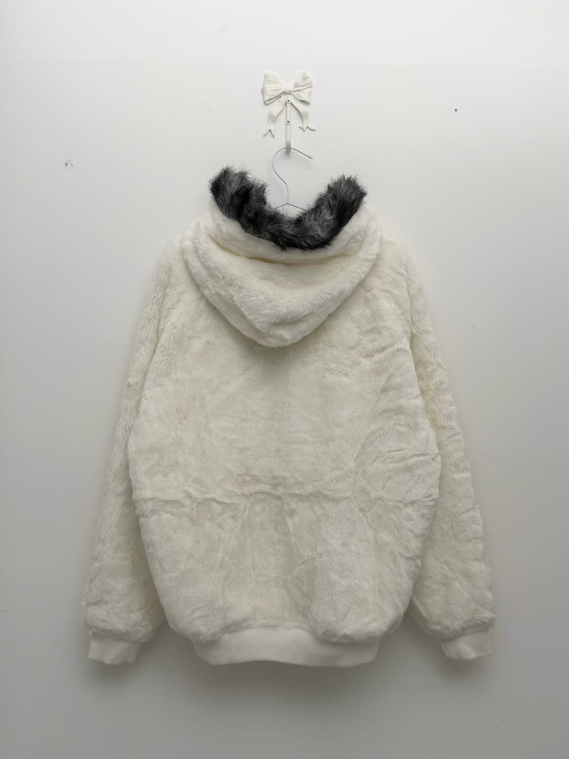 피코 화이트 에코 퍼 후드집업 상품이미지6