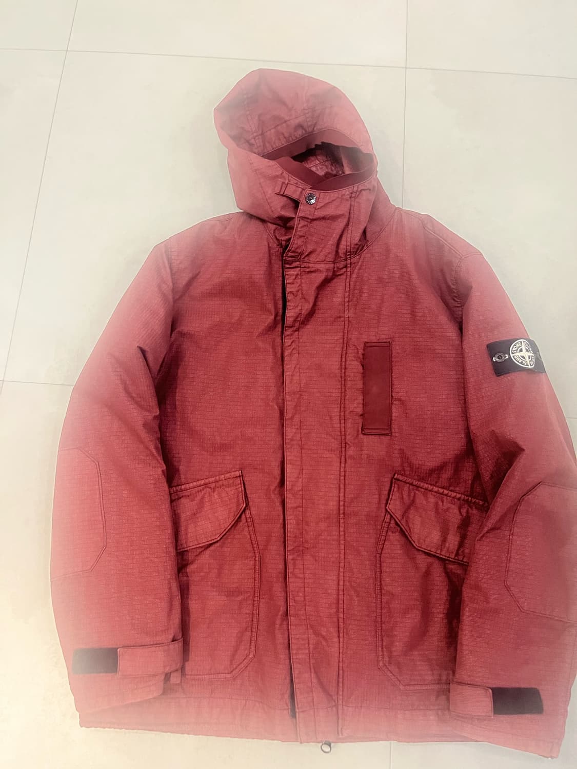 스톤아일랜드 화이트와펜 xl 상품이미지1