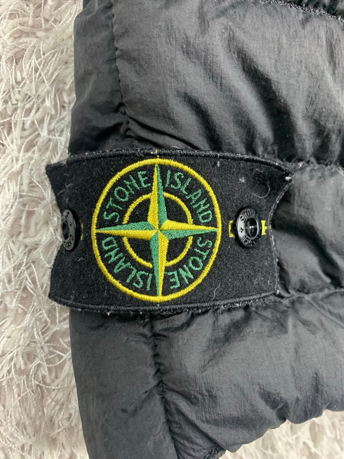 [XL] 정품 스톤아일랜드 가먼트 다이드 마이크로 얀 다운 베스트 블랙 상품이미지4