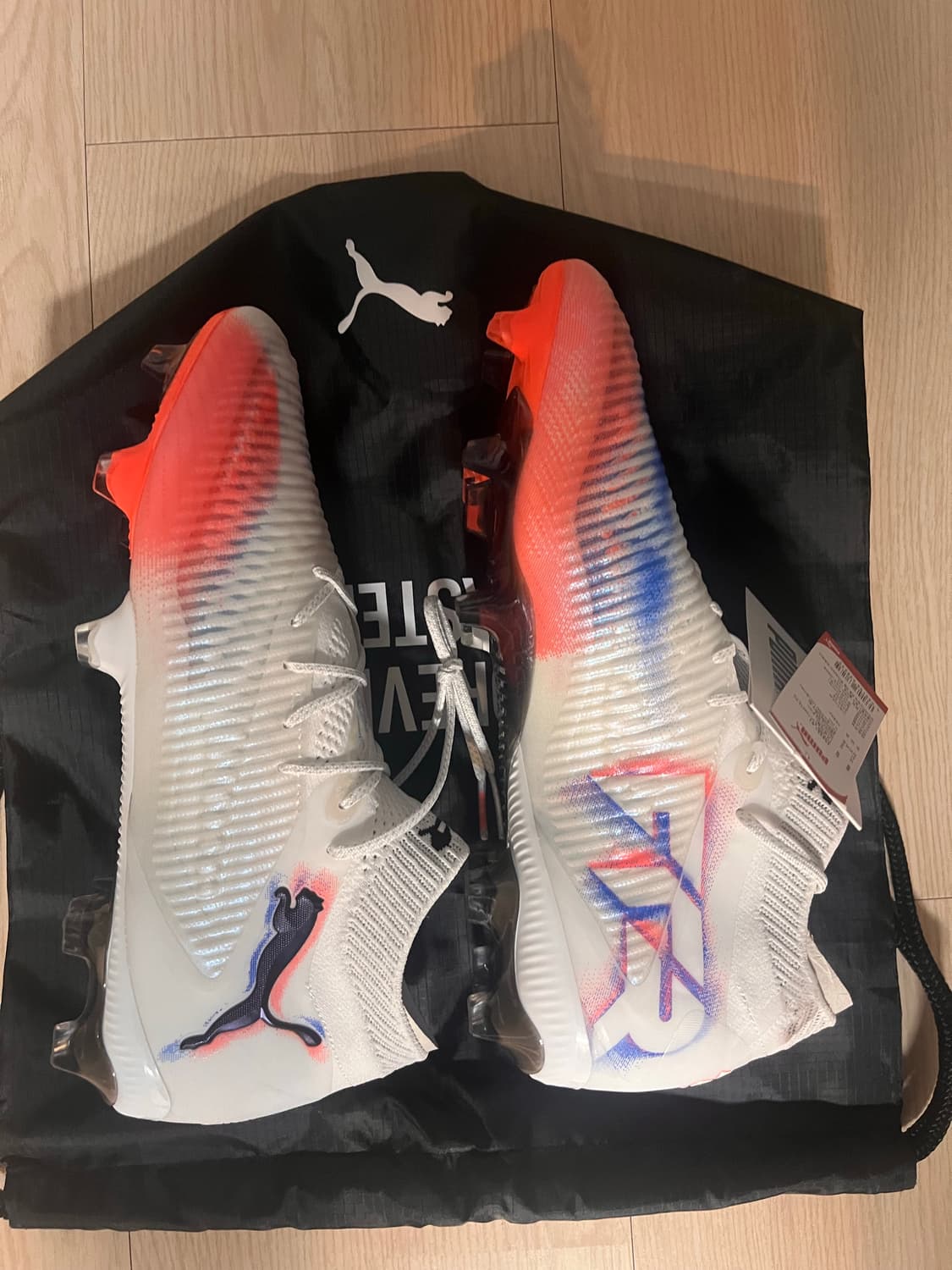 푸마 퓨처 축구화 새상품(265사이즈) 상품이미지2