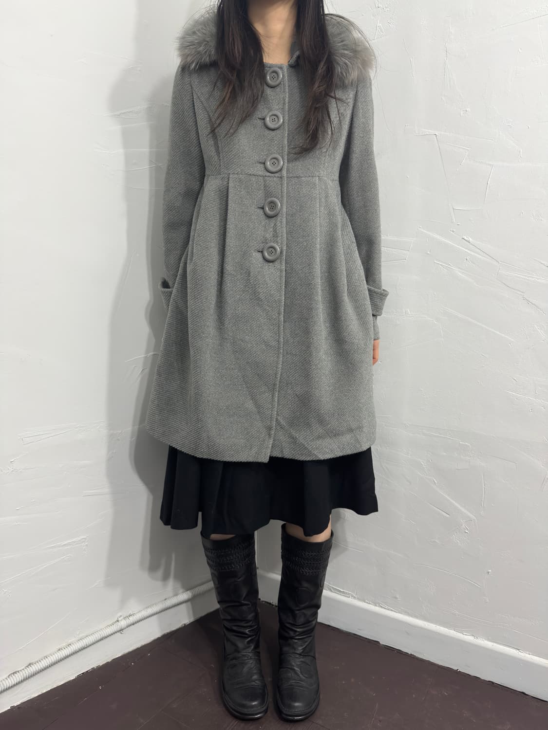 fur detail coat 상품이미지1