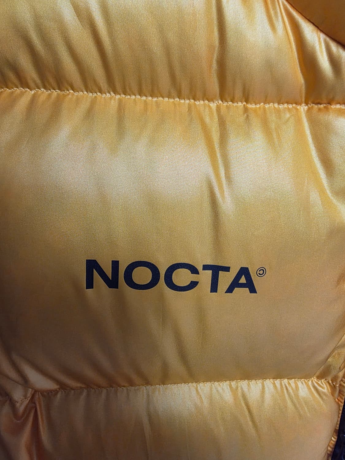 [xl] 나이키x드레이크녹타 퍼퍼자켓 유니버시티 골드 아시아 상품이미지4