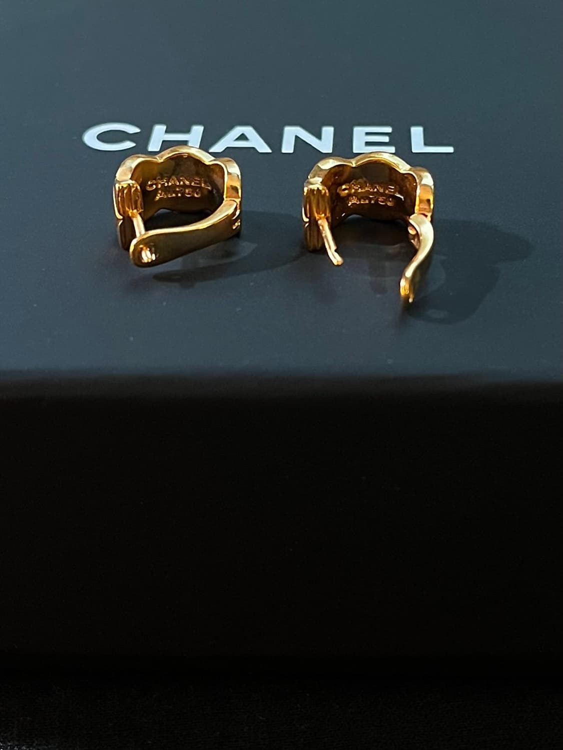 샤넬 정품 업사이클링 코코 크러쉬 COCO CRUSH 이어링 상품이미지7