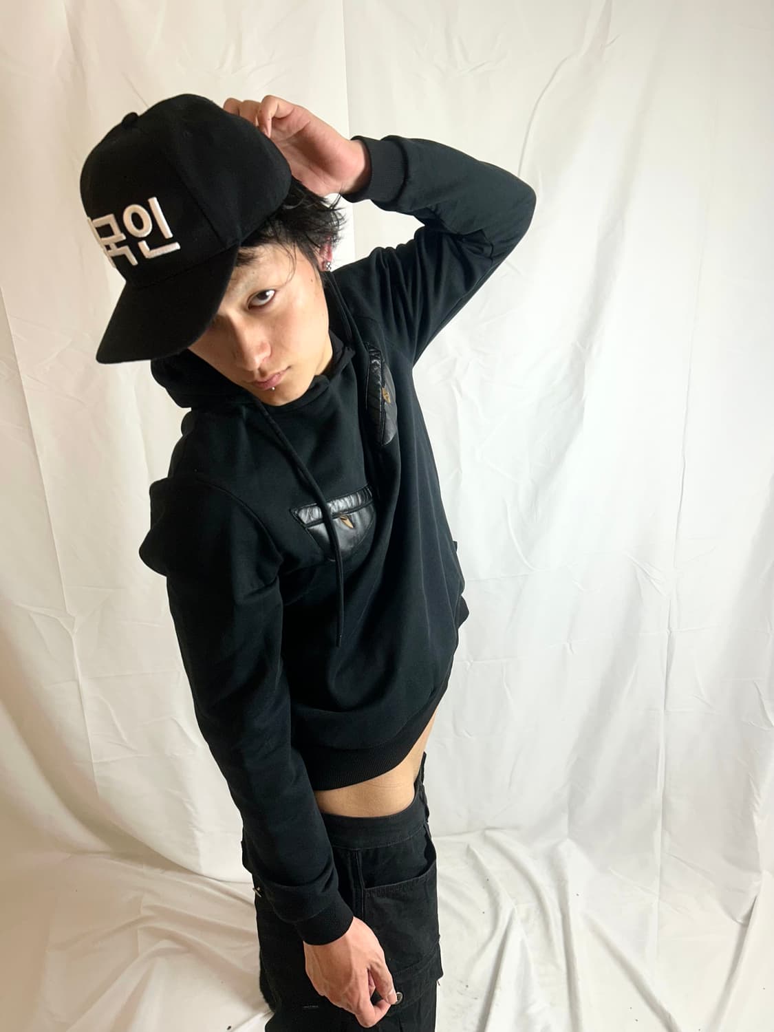 FENDI EYES HOODIE 상품이미지1