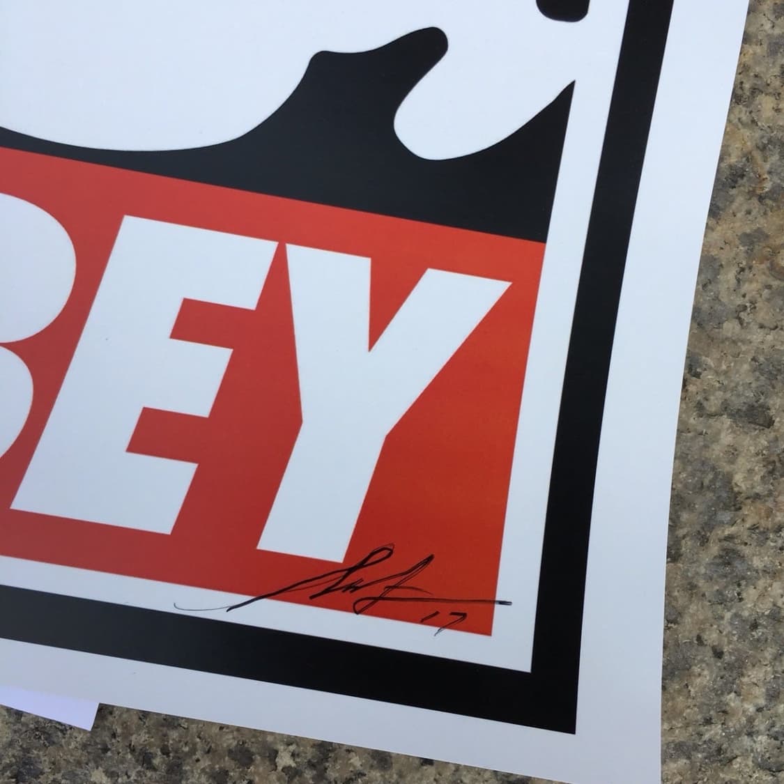 OBEY 오베이 셰퍼드 페어리 싸인 포스터 상품이미지3