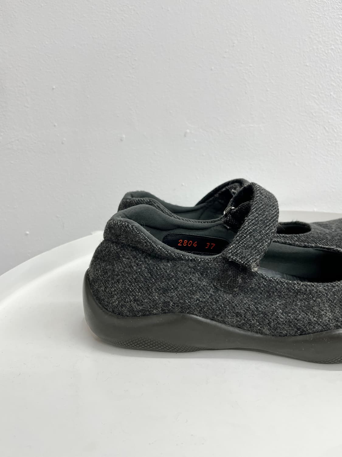 프라다 스포츠 메리제인 모직 플랫슈즈(230-40) 상품이미지4