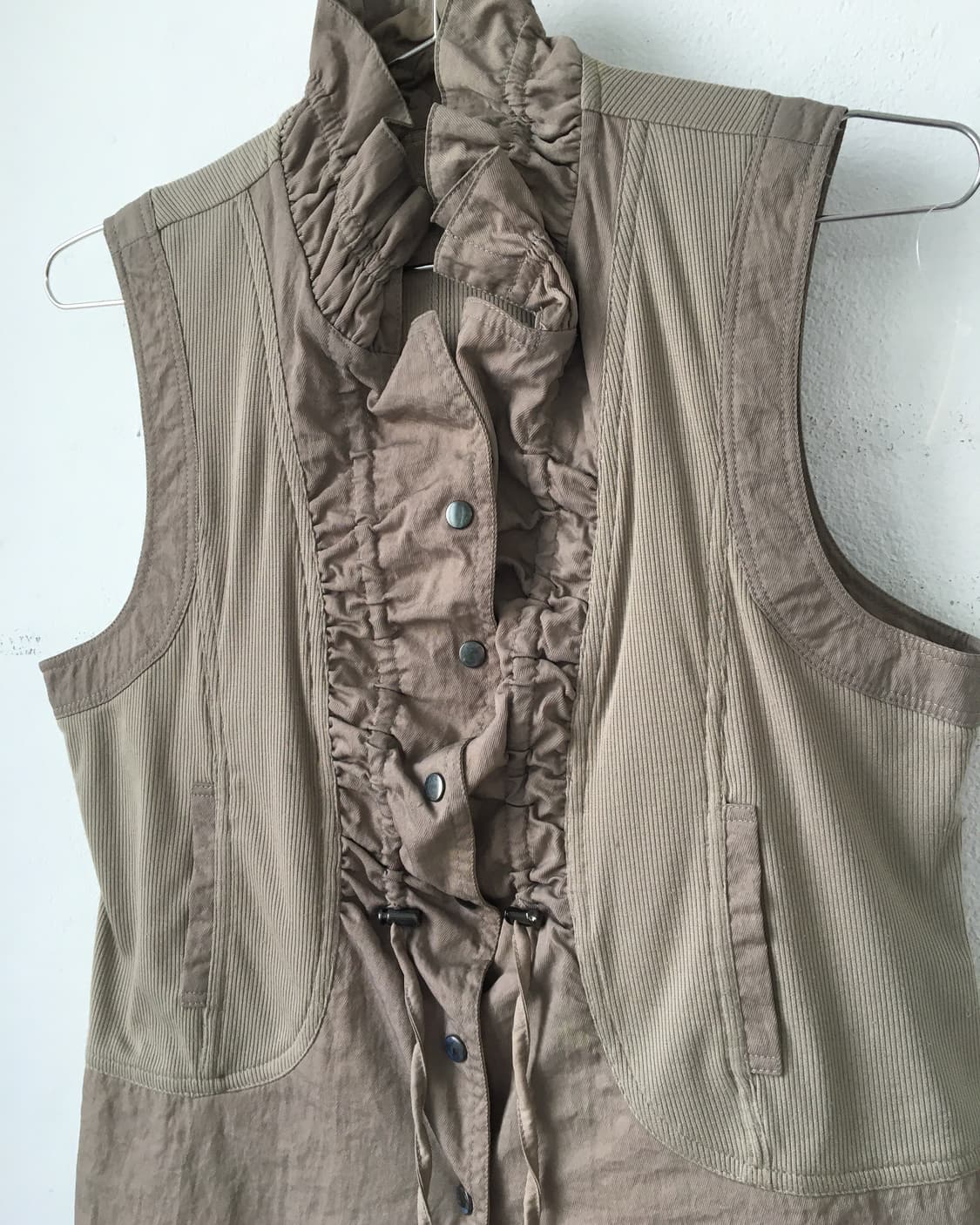 Ruffle point vest 상품이미지4