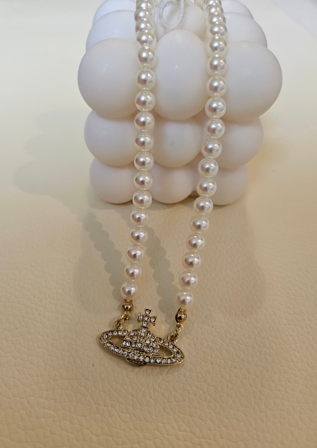 비비안웨스트우드 업사이클링 올큐빅 금장 진주 목걸이 상품이미지3