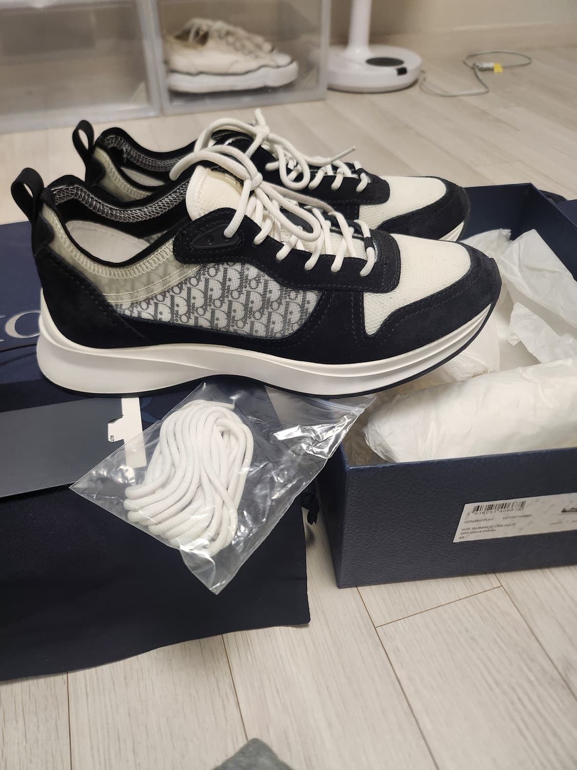 디올 오블리크 b25 스니커즈 42사이즈 상품이미지1