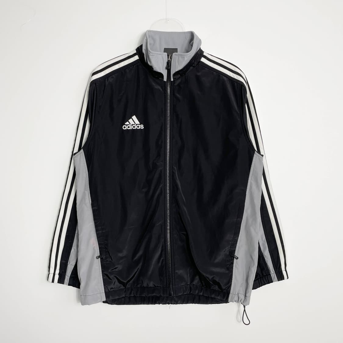 E2 아디다스 올드스쿨 바람막이 95사이즈 상품이미지1
