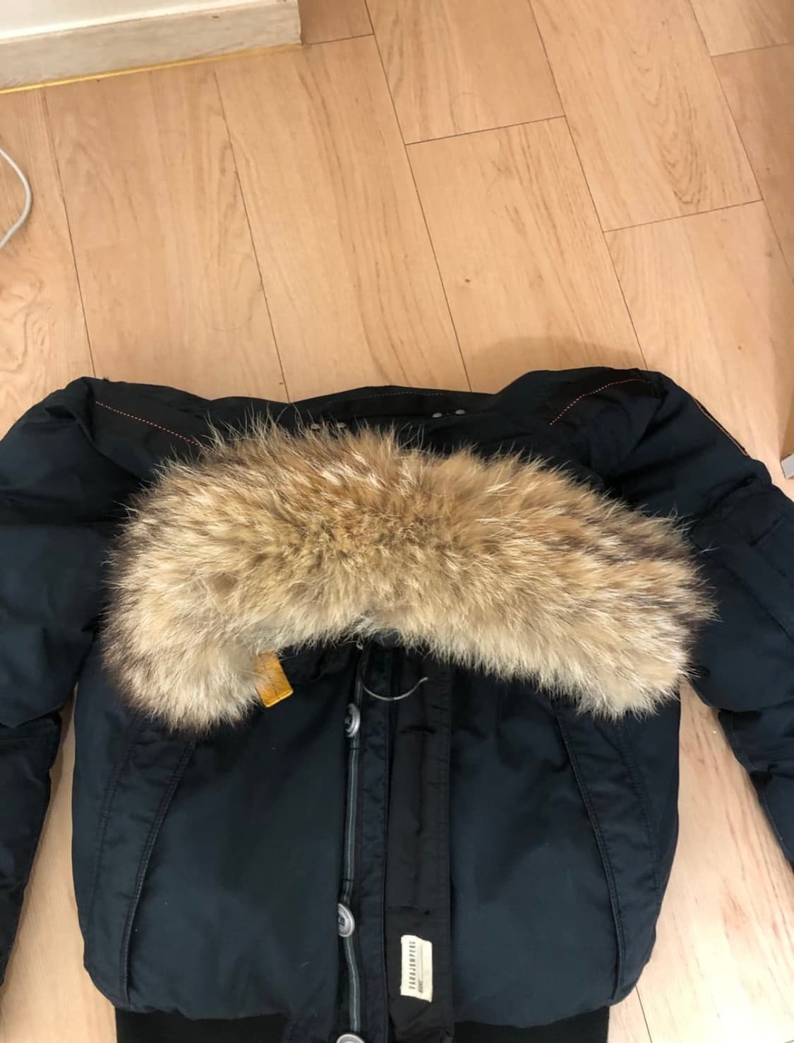 파라점퍼스 트라이브 m사이즈 급처 상품이미지3