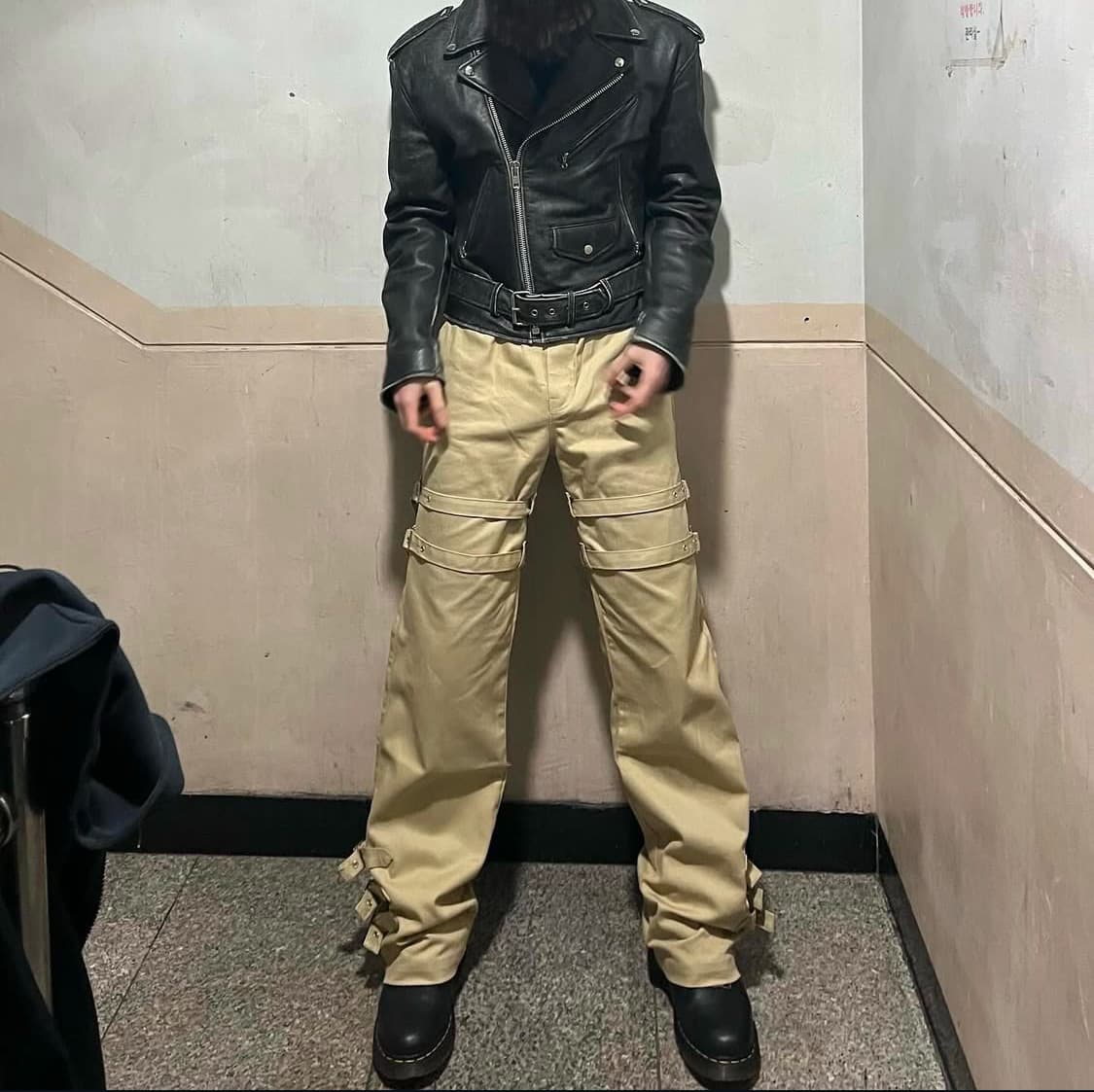 선데이 오프클럽 본디지 팬츠 상품이미지1