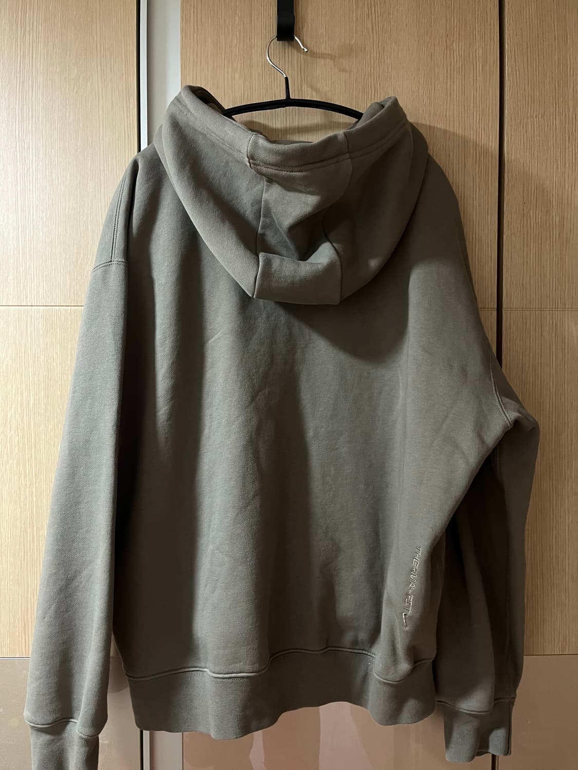 나이키 ACG 써마핏 풀오버 플리스 후드 올리브 그레이 M 팝니다 상품이미지6