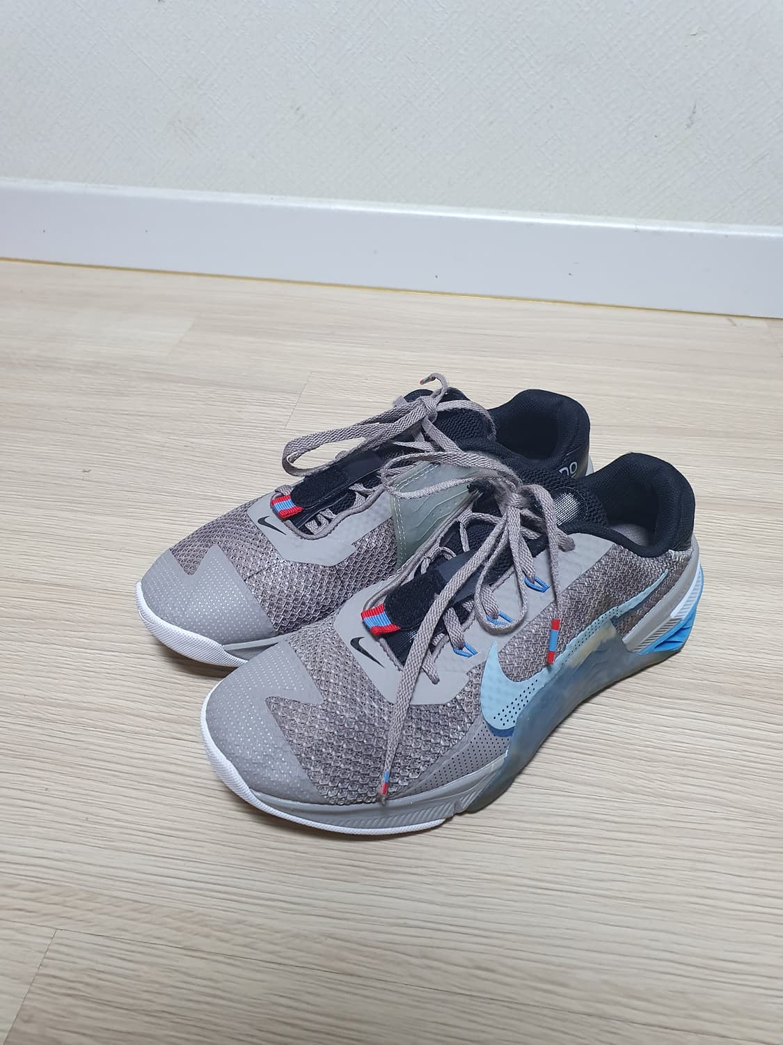 나이키 메트콘7 트레이닝화 275 상품이미지4