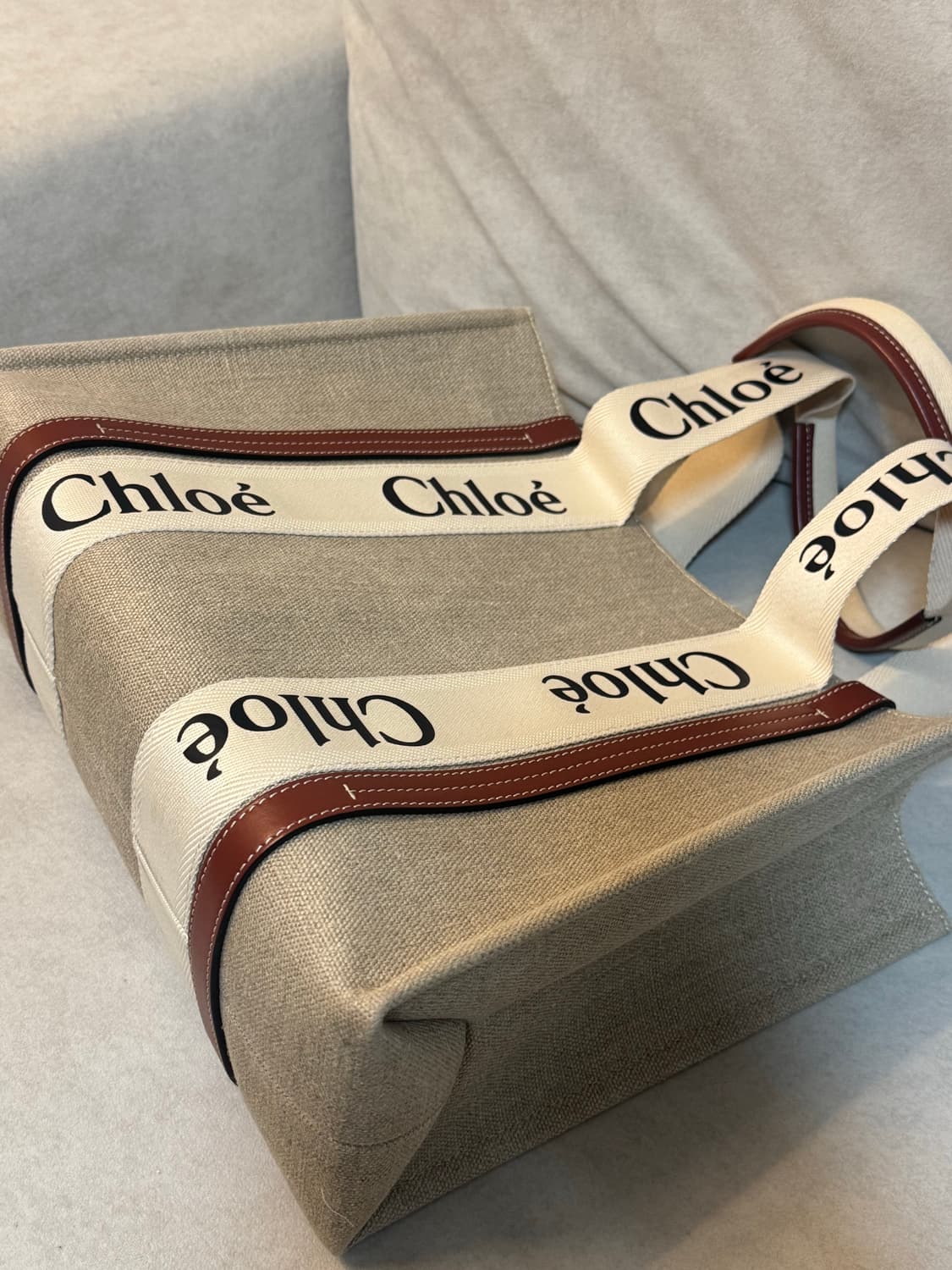 끌로에 우디백 미디움 사이즈 상품이미지2