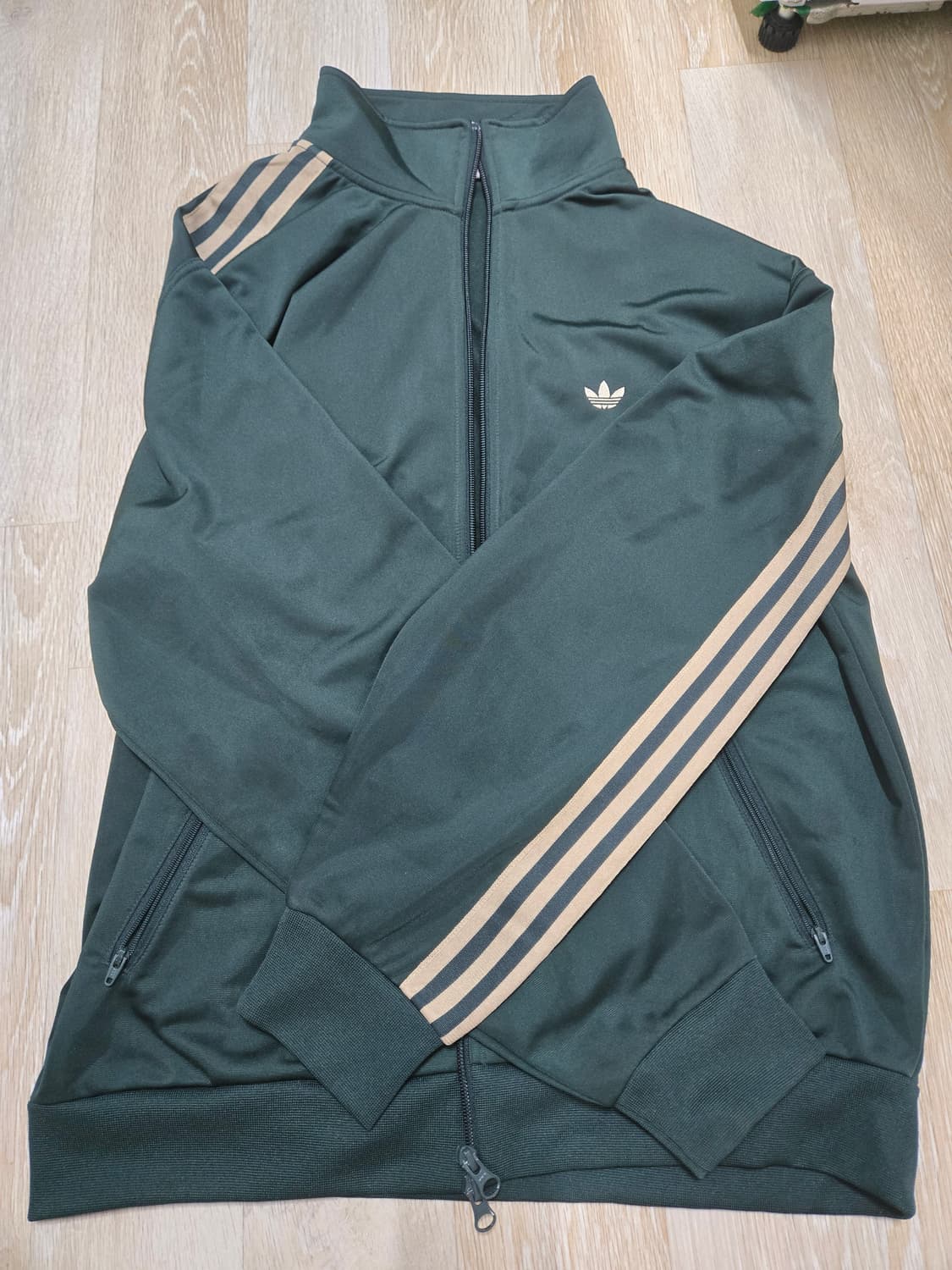 아디다스 오리지널스 베켄바우어 트랙 자켓 쉐도우 그린 - KR 사이즈 상품이미지2