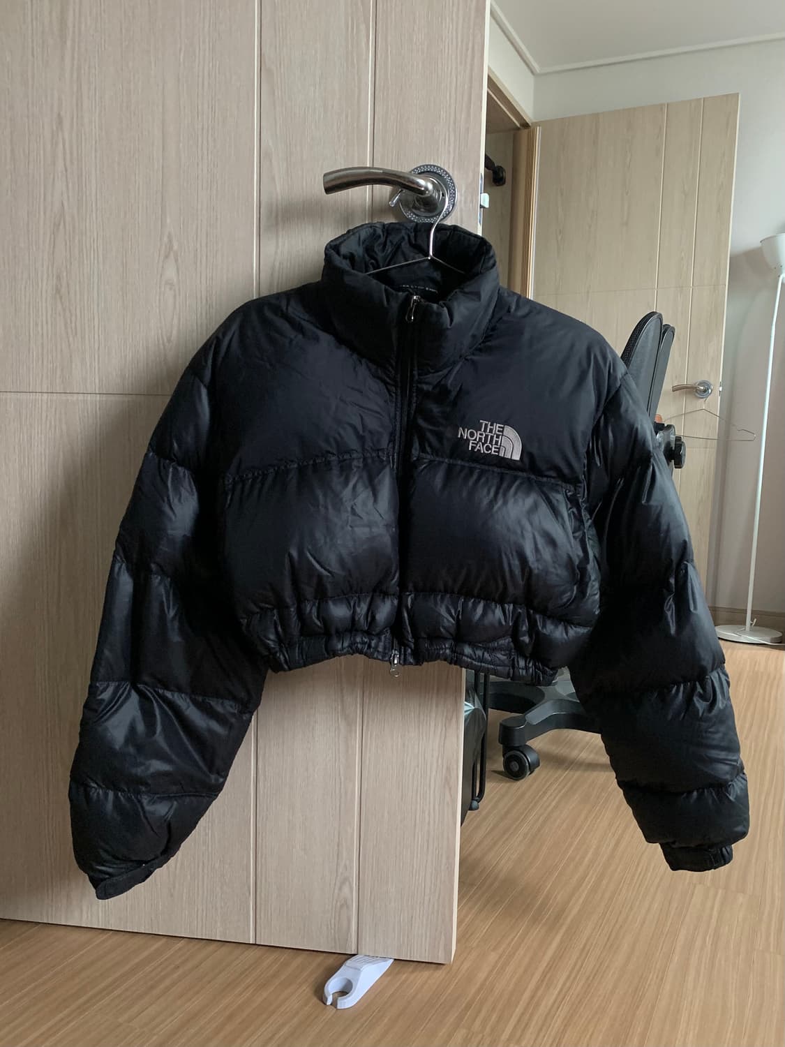 노스페이스 눕시 크롭 패딩 700 상품이미지1