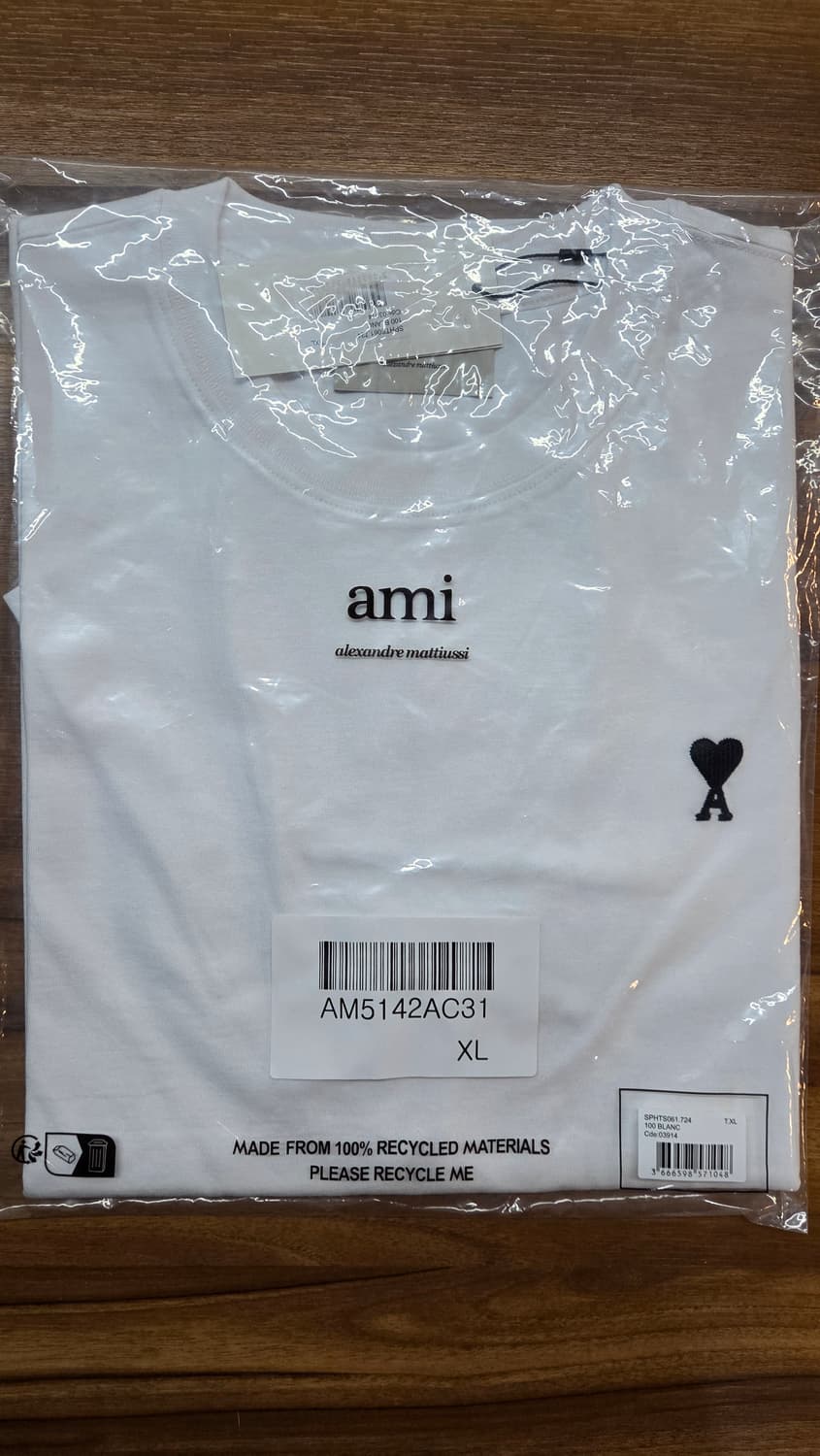 (새상품/정품)아미 스몰하트 반팔티XL 상품이미지1