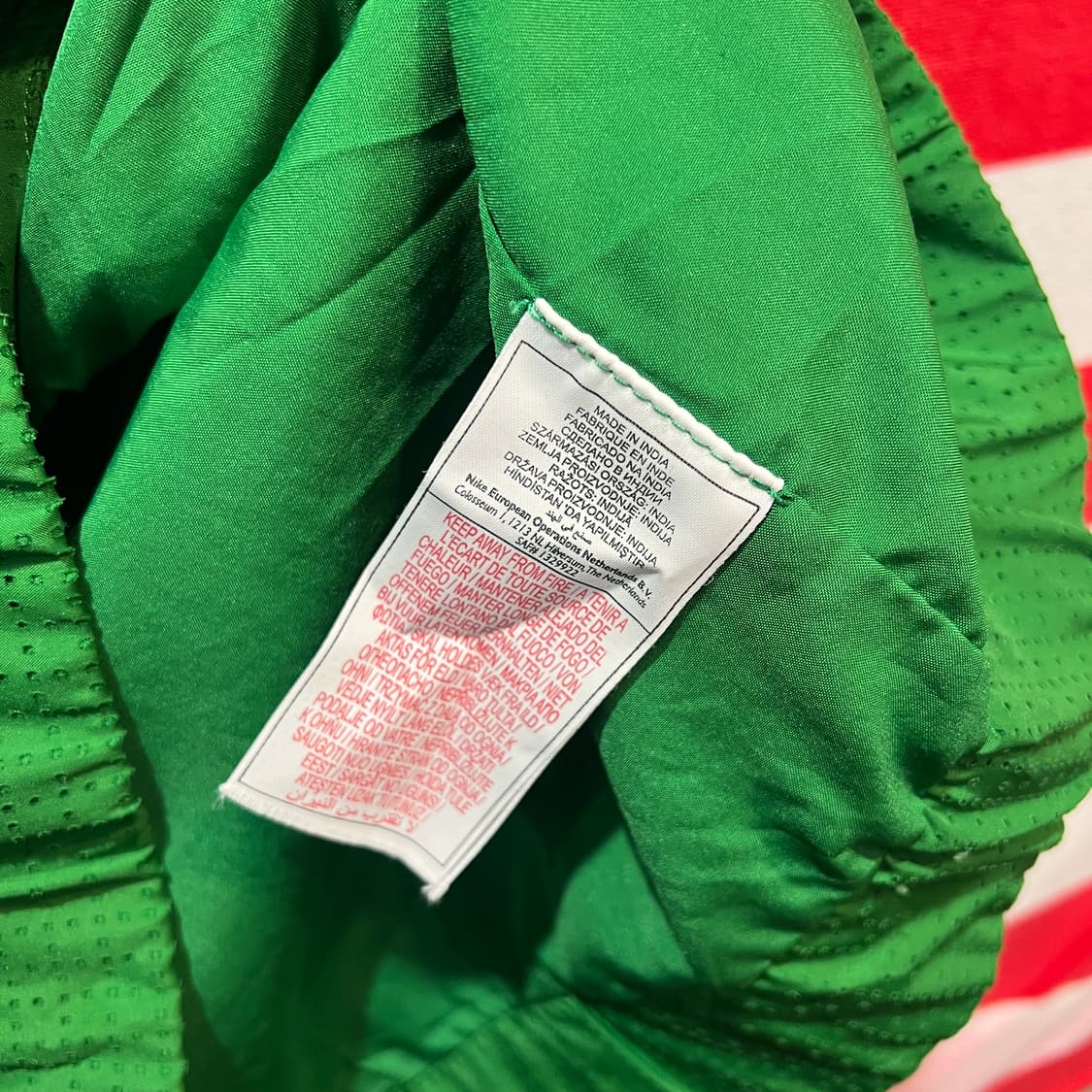 나이키 셀틱 바람막이 상품이미지4