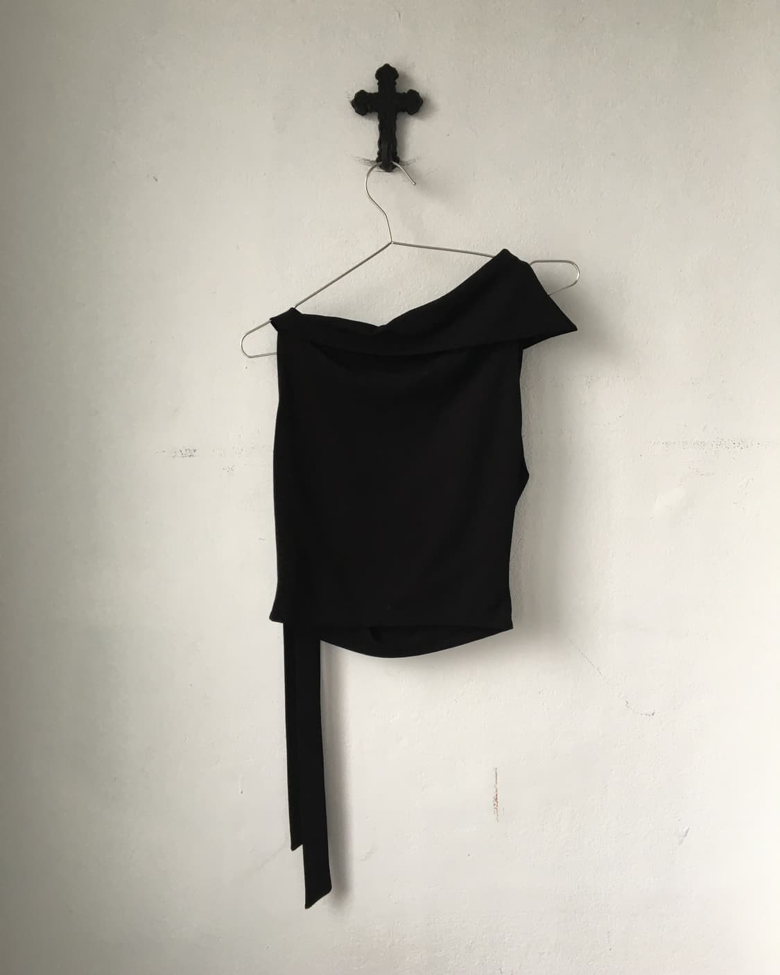 Tied neckline point top 상품이미지3