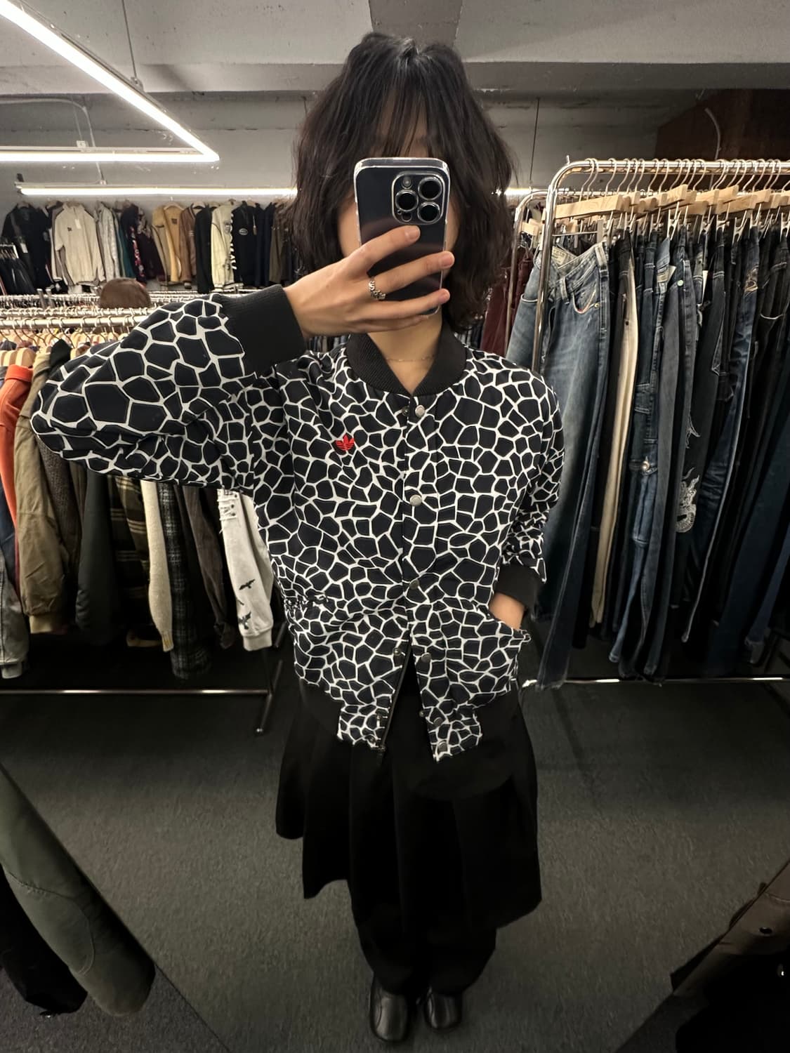 85)아디다스 빈티지 Animal 프린팅 봄버 자켓 상품이미지1