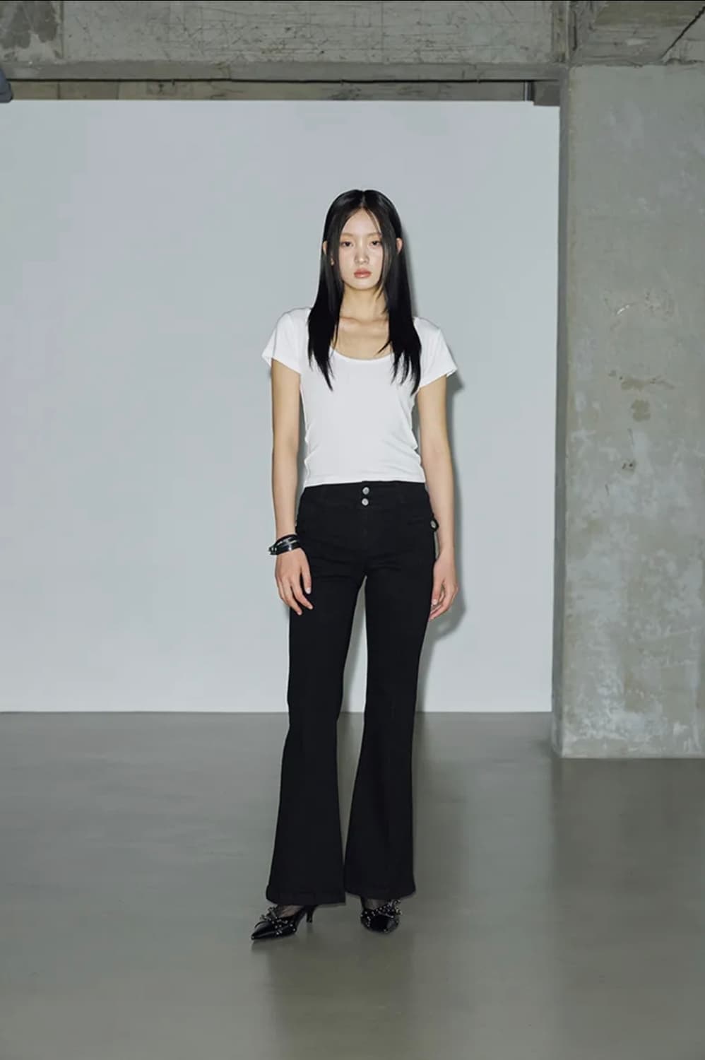 헬레네파리스 핀턱 포켓 워시드 부츠컷 팬츠 상품이미지1