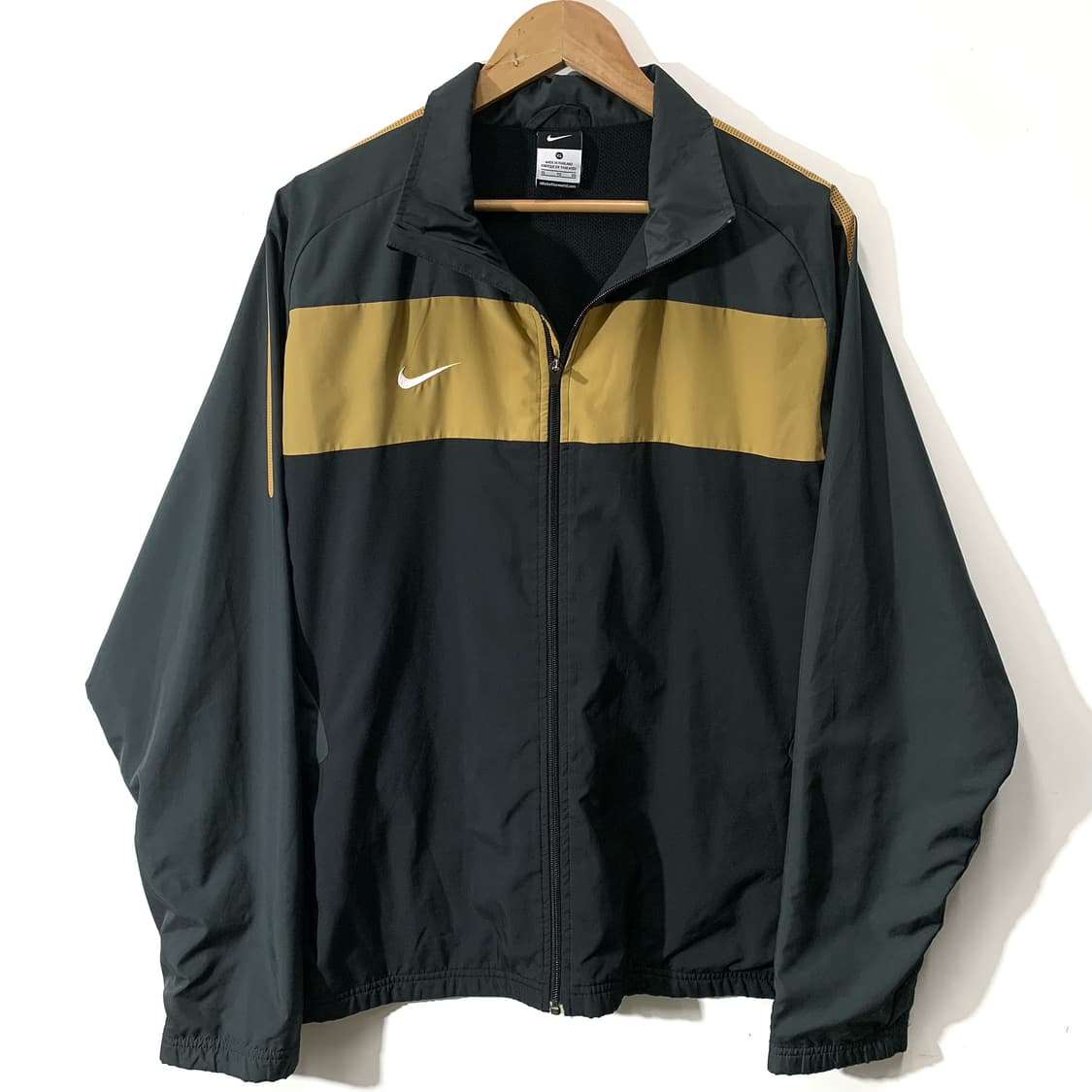 나이키 올드스쿨 바람막이 상품이미지1