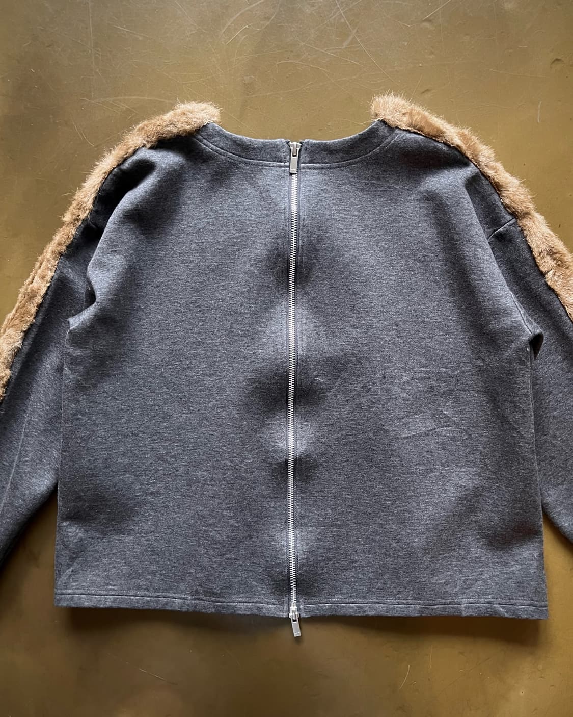 ZUCCa Archive Fur Sleeve Reverse Zip-up 상품이미지5