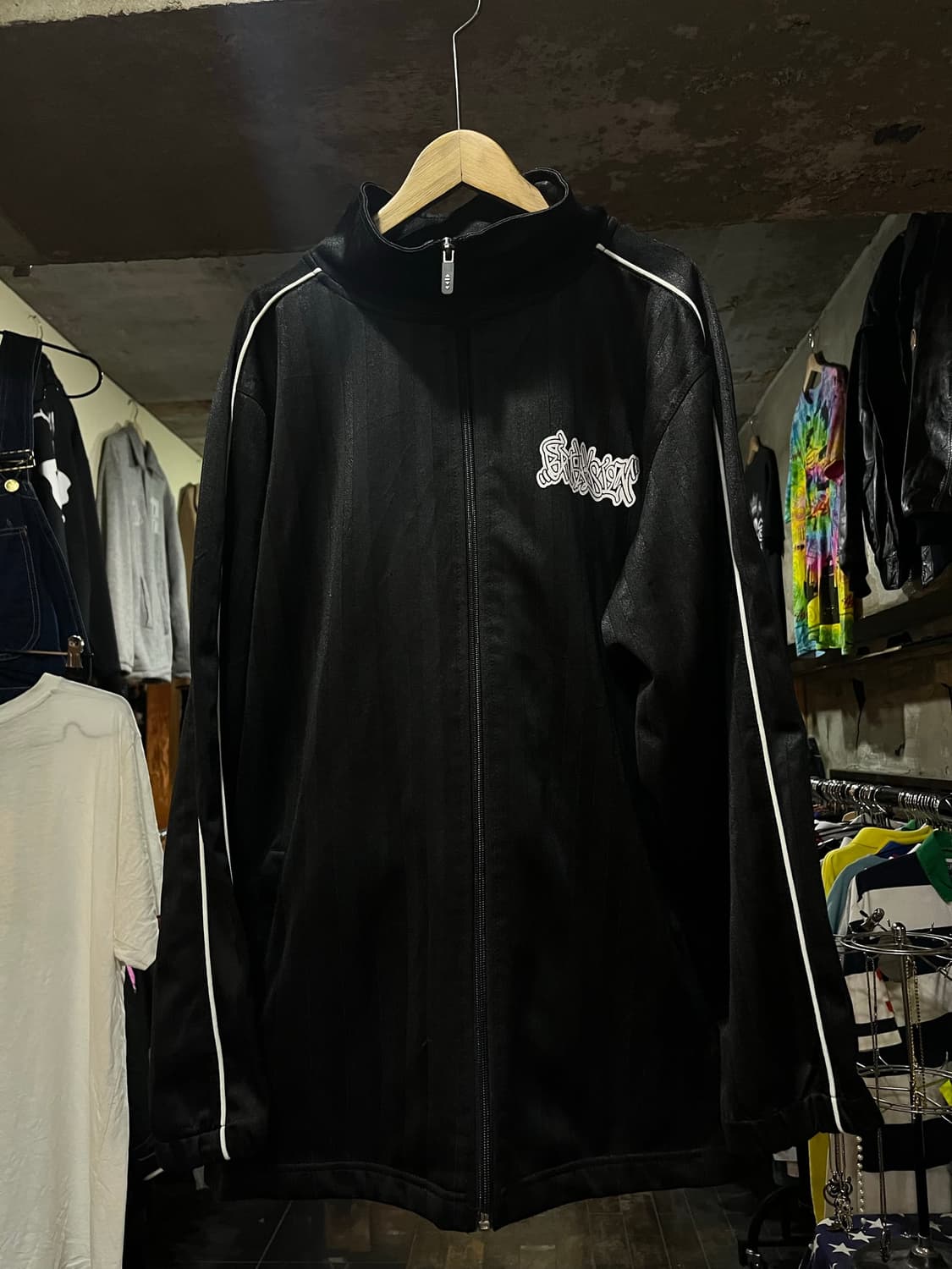 FOGATY HOUSE GRAFFITI TRACKTOP JACKET 상품이미지2