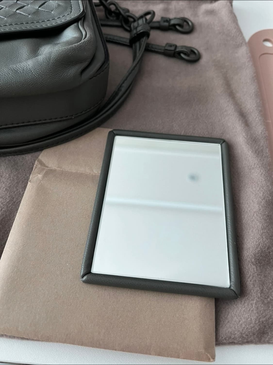 보테가베네타 크로스백 상품이미지10