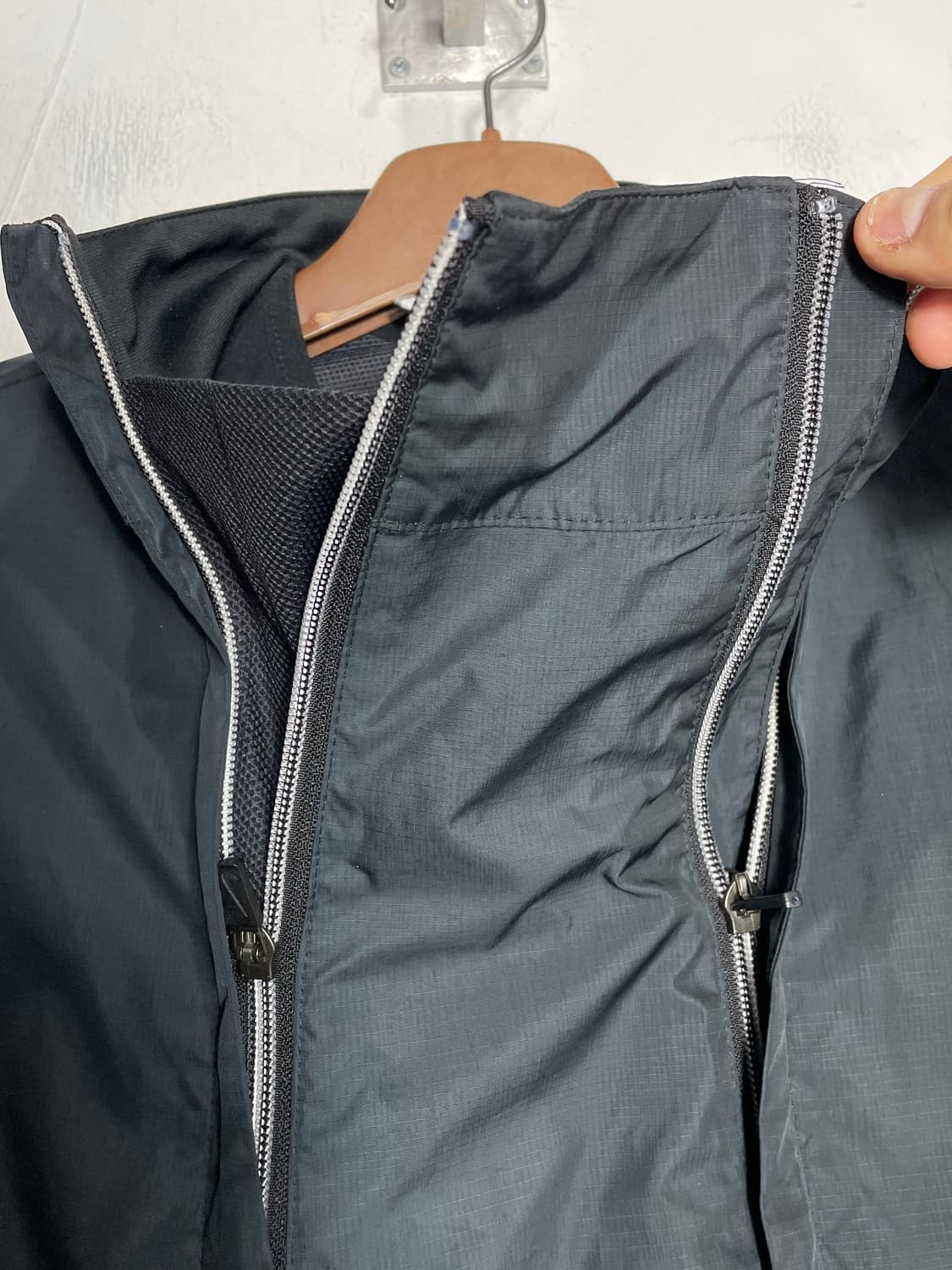 나이키 바람막이 블랙 자켓 상품이미지4