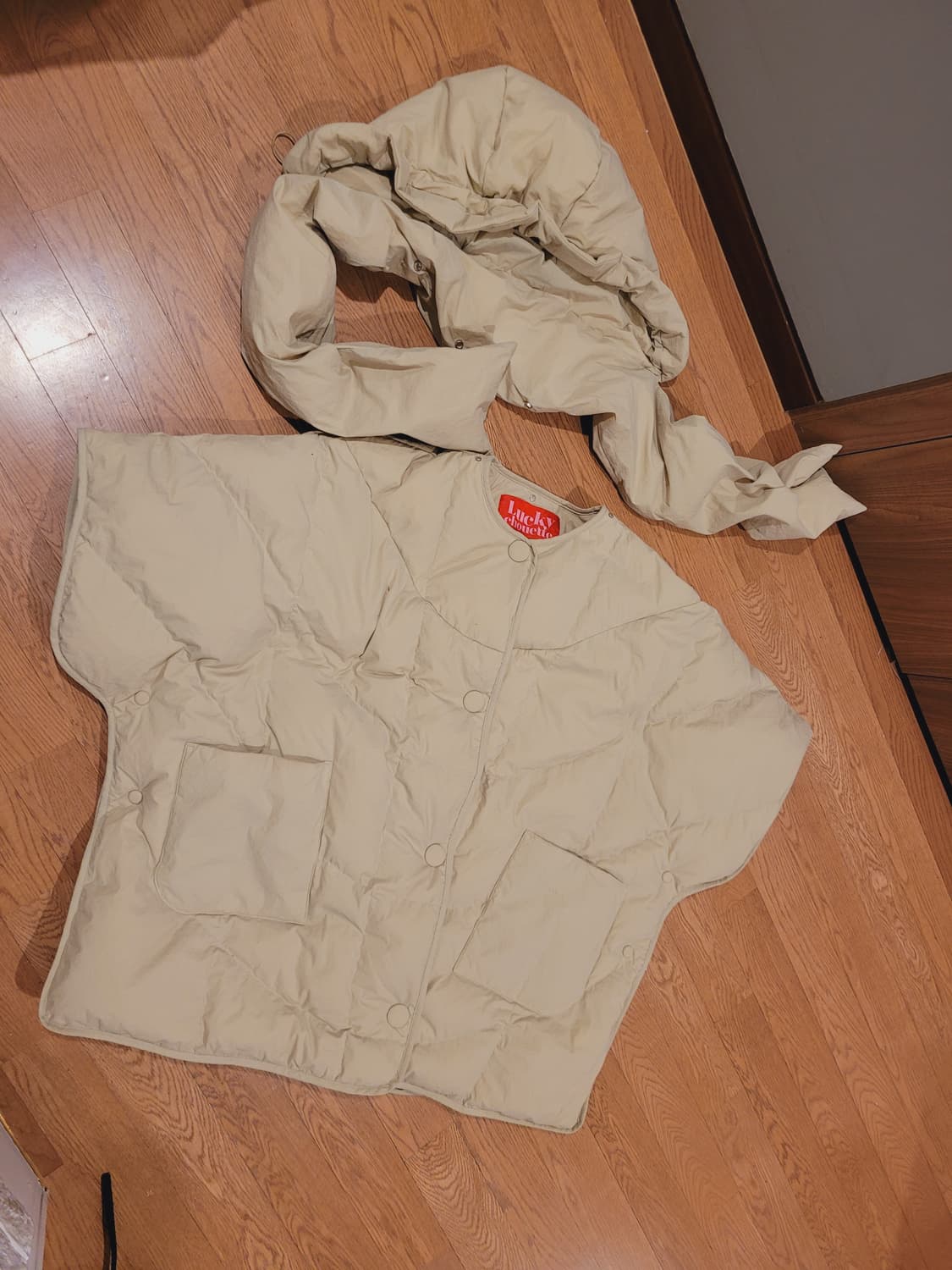 럭키슈에뜨 구스다운 판초패딩55~77 상품이미지2