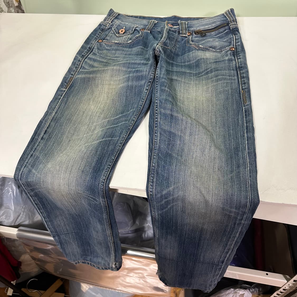 30 M 리바이스522 중청워시드 카보라배색 버튼플라이 데님팬츠 상품이미지3