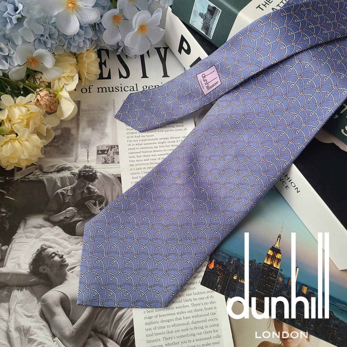 DUNHILL 던힐 실크 블루 로고 패턴 넥타이 9cm A~B등급 G6
 상품이미지1