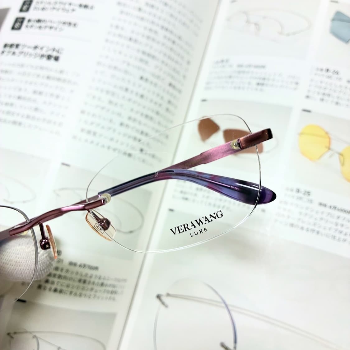 VERA WANG 베라왕 스와로브스키 로즈 티타늄 무테 안경 상품이미지2