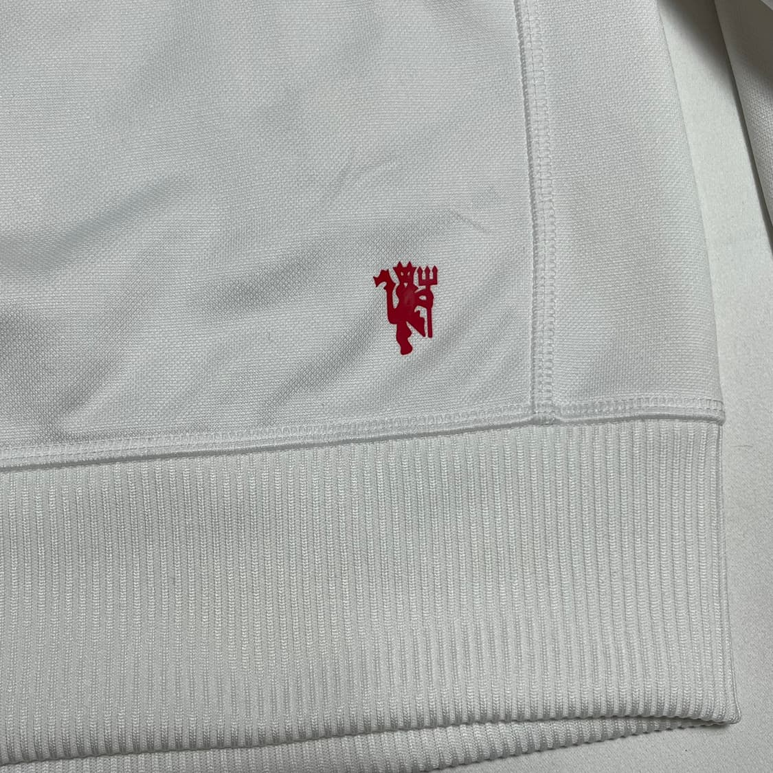 110 아디다스 맨체스터유나이티드팀 트랙탑 상품이미지3