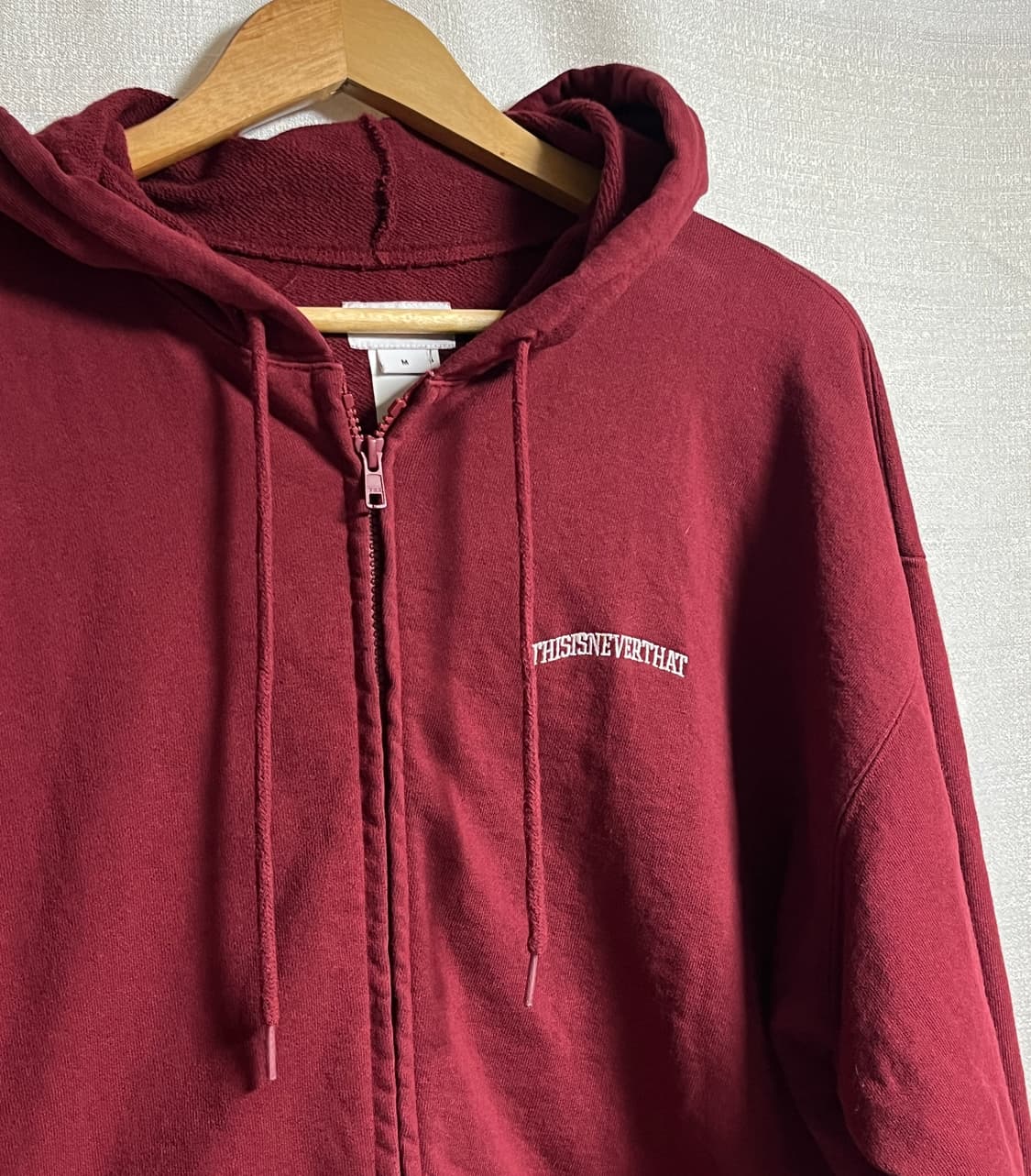 공용 디스이즈네버댓 버건디 후드집업 후드티 M 상품이미지3