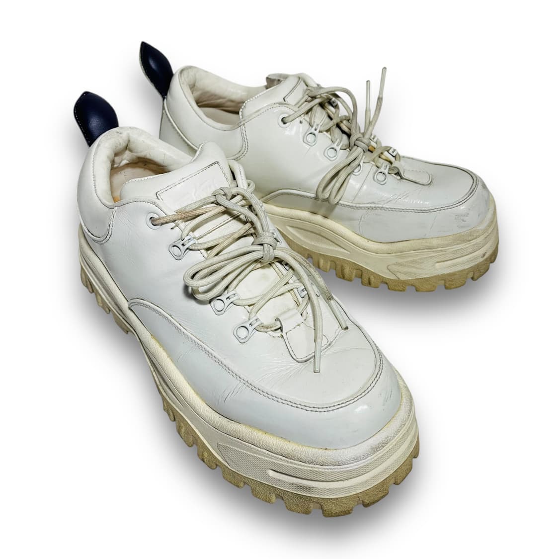 이티스 엔젤 클래식 화이트 애나멜 플랫폼 슈즈 상품이미지1