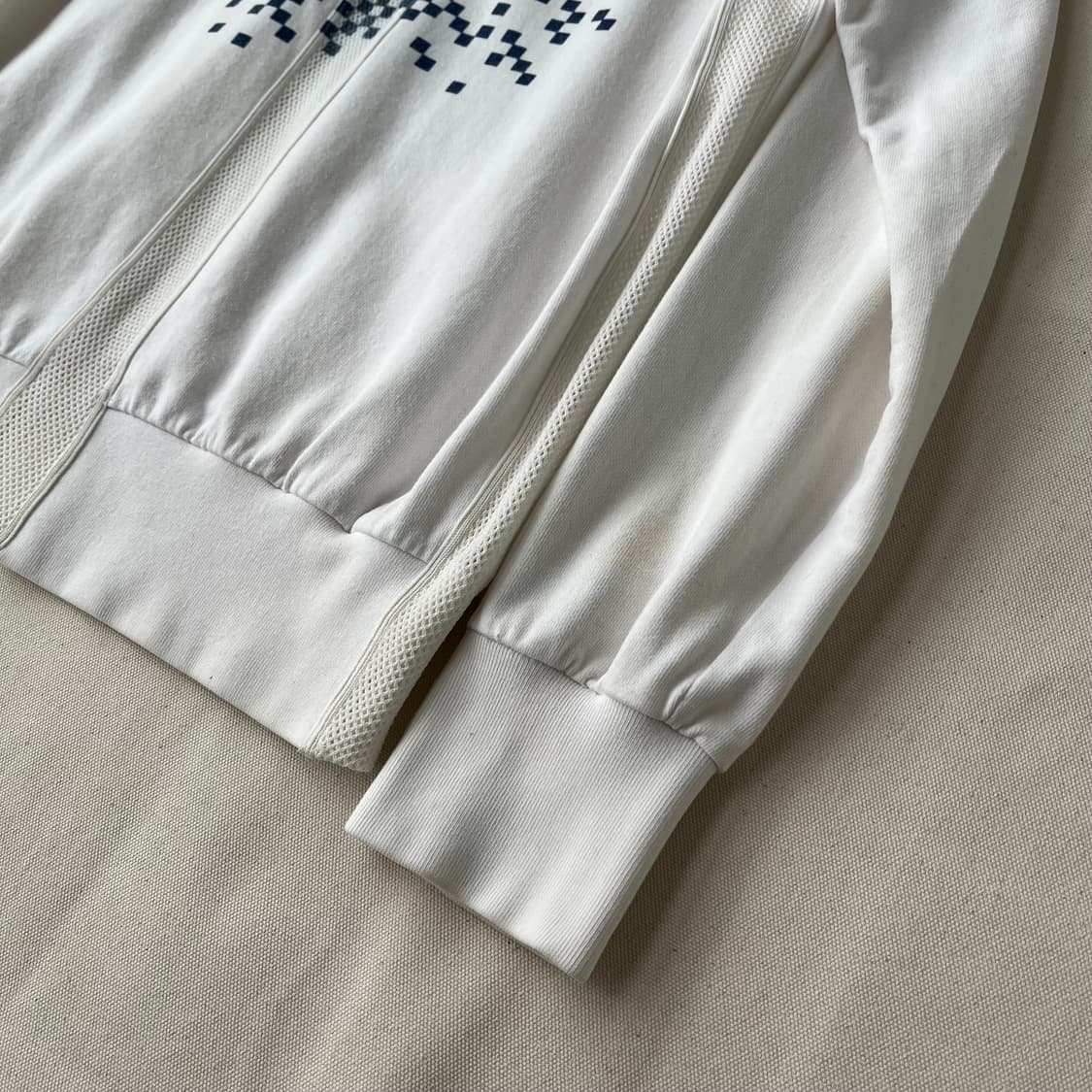 비비안웨스트우드 맨 픽셀 타이포 스웻셔츠 상품이미지9