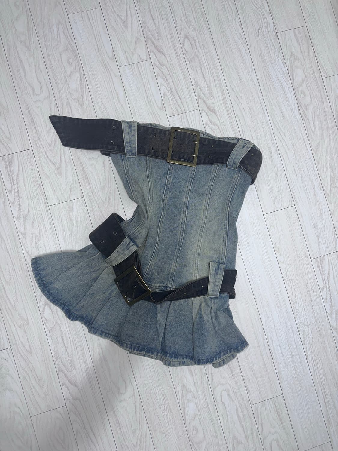 Jaded London 첼시 데님 킬트 미니드레스 상품이미지3