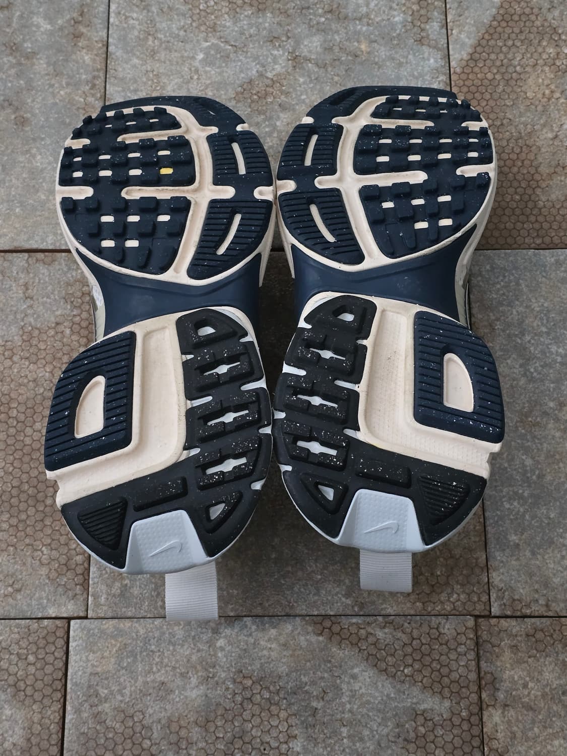 (250)나이키 v2k 런 플래티넘 틴트 상품이미지9