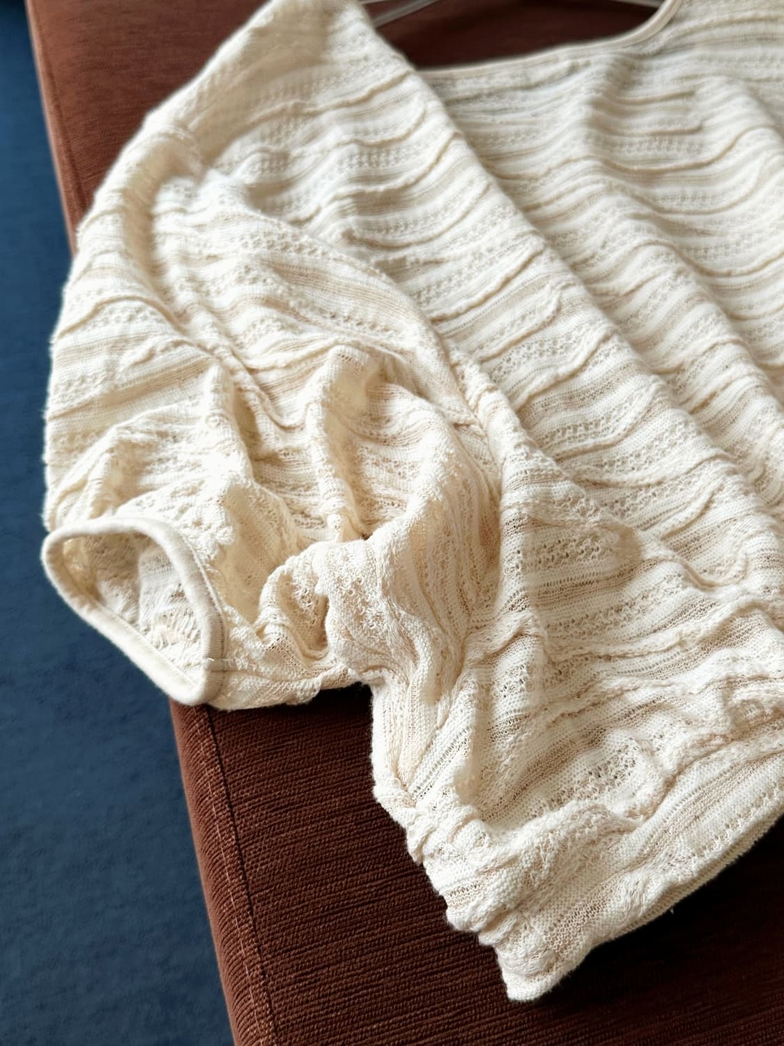 Loose gauge knit fabric wide top 상품이미지5